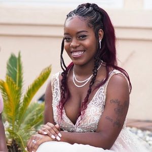 Meet your Posher, Chayntel